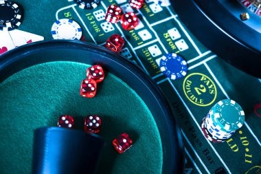 Golden Toad slot game interface on pos4d login showing five reels and payout table