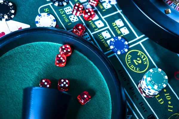 Free spin bonus round triggered in Golden Toad with expanded wild symbols
